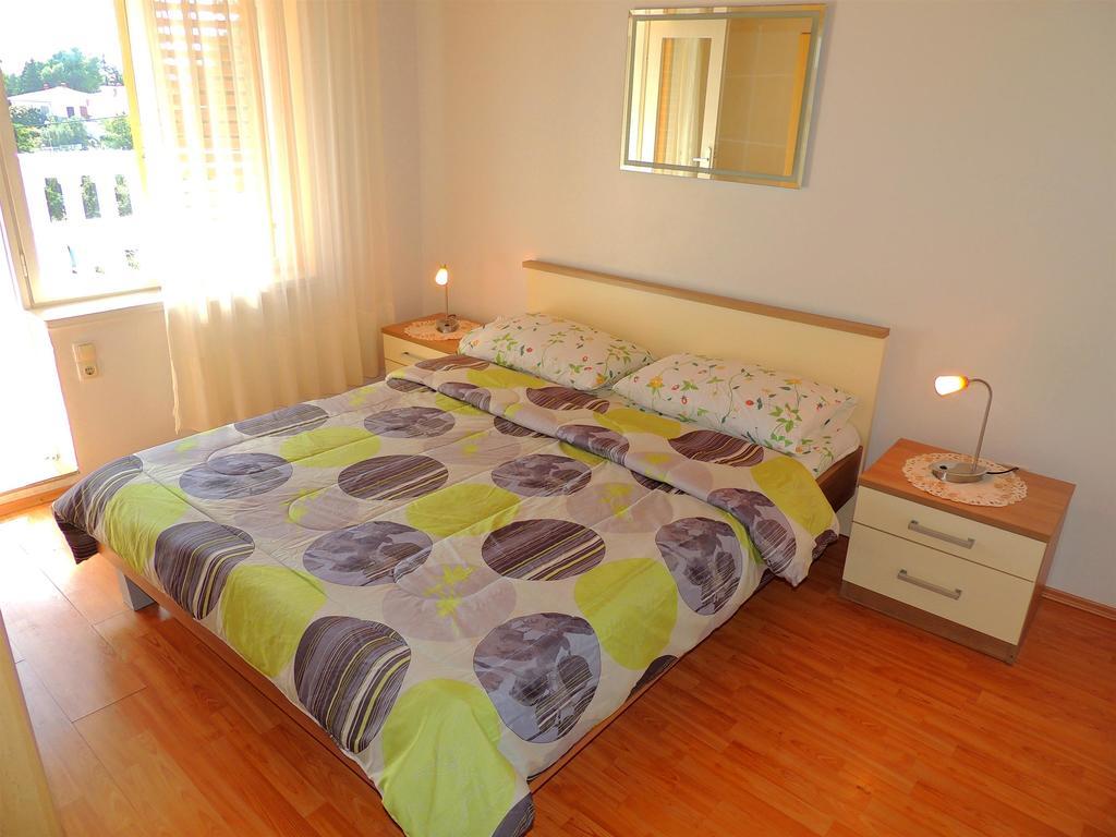 Apartments Zlatko Krk Town Esterno foto